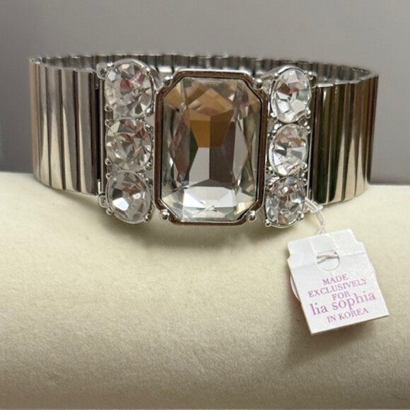 Lia Sophia Jewelry - Lia Sophia "FRONT ROW" Stretch Bracelet